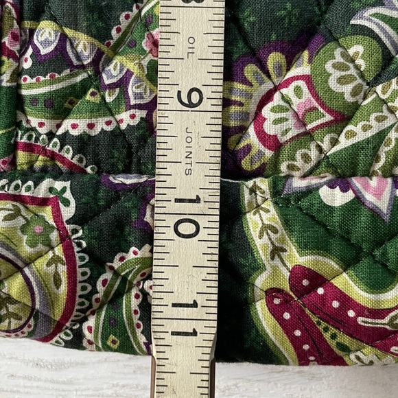 Retired Chelsea Green Vera Bradley Paisley Quilted Tote - Picture 5 of 5